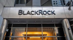 Криптофонд BlackRock зафиксировал второй по величине отток средств за свою историю