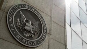 SEC готовит первое формальное правило по крипте. У Аткинса есть два дедлайна