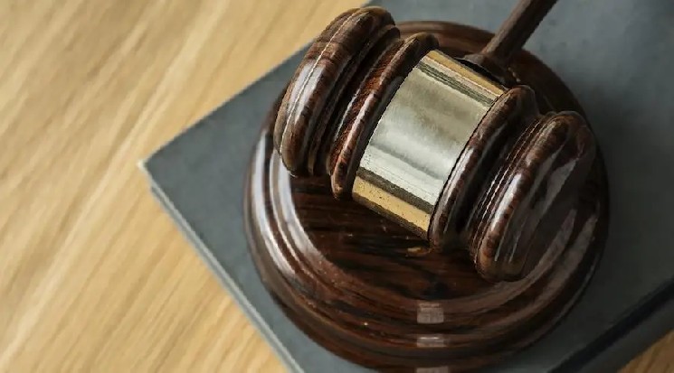 Чиновника обвинили в незаконном майнинге и мошенничестве со счетчиком
